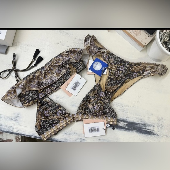 Spell and The Gypsy Oasis Trifecta Bikini 3 pieces 2 tops and one bottom size s - Picture 9 of 12
